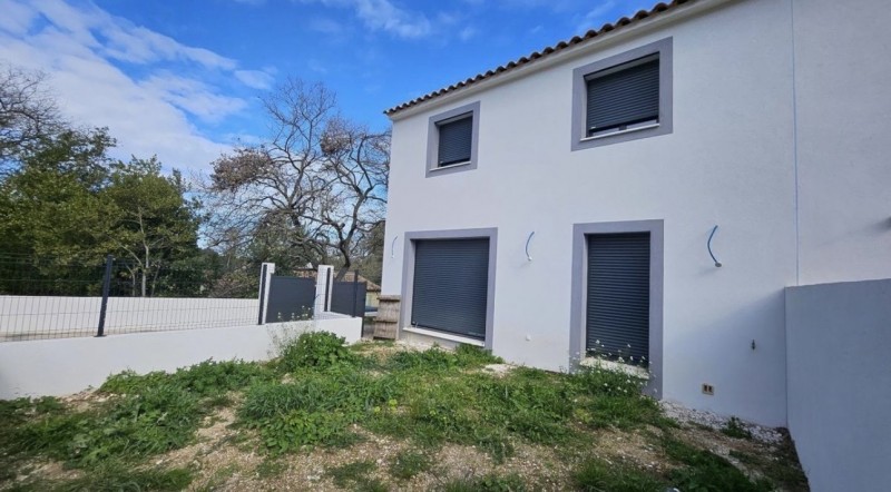 Aubagne terrain 250m2 avec villa de 98m2.
