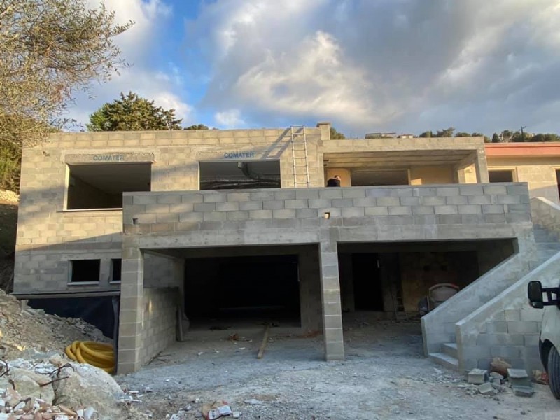 Rénovation et extension d’une ancienne bastide avec mise en place d’un ascenseur intérieur et modification du système de chauffage par un gainable zoné la commune de Carnoux