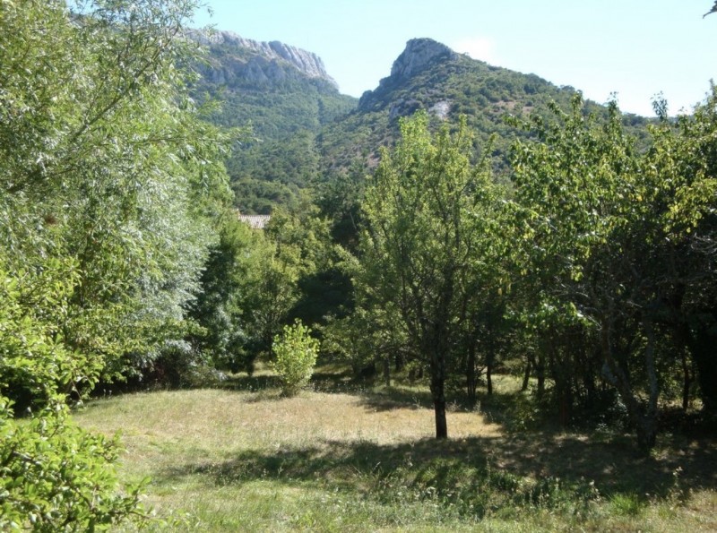 terrain de 1150 m² sur la commune de Plan d’Aups dans le Var, possibilité de construire jusqu’à 4 villas