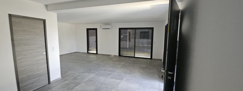 Aubagne terrain 250m2 avec villa de 98m2.
