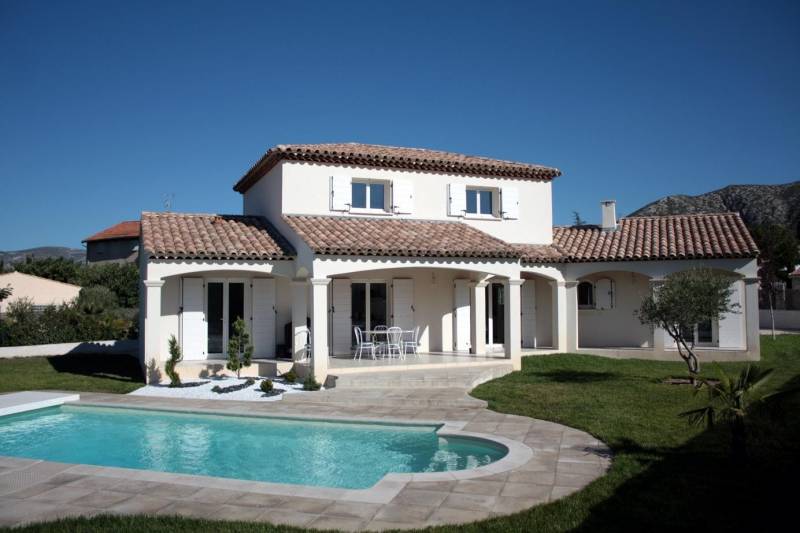 Construction d'une maison de style provençal sur la commune de Gemenos